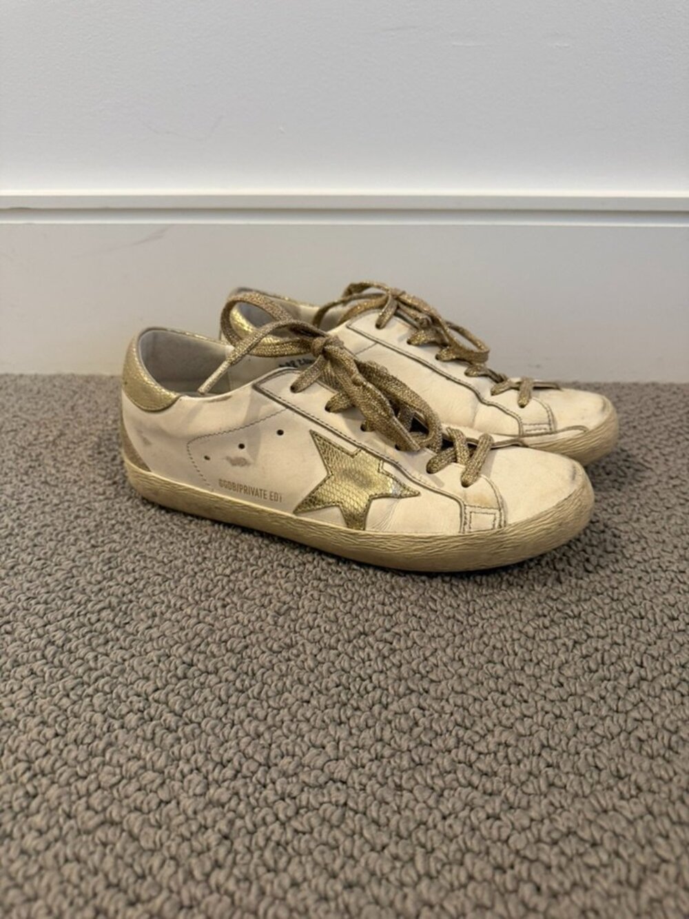 Golden Goose White and Gold Sneakers - Size 7 (37 EU)